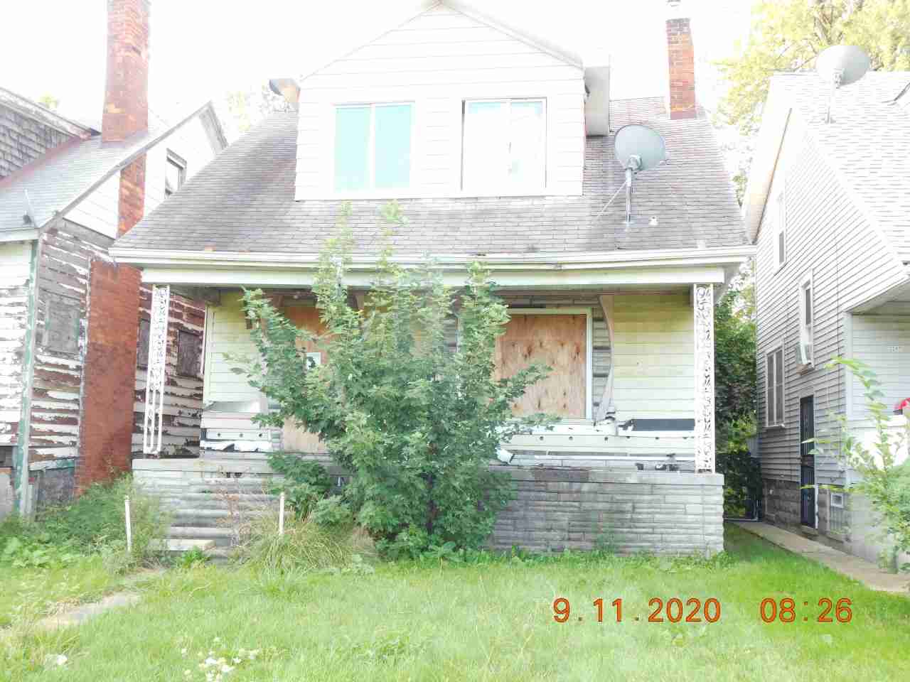 2241 Fullerton (18).jpg